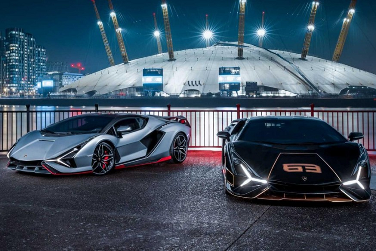 Lamborghini Sian được trang bị khối động cơ xăng V12, hút khí tự nhiên, dung tích 6,5 lít cùng hệ thống mild hybrid sử dụng mô-tơ điện 48 V. Trong đó, động cơ đốt trong mang đến cho bò tót Lamborghini Sian công suất tối đa 774 mã lực, và động cơ hybrid cho ra công suất 34 mã lực.