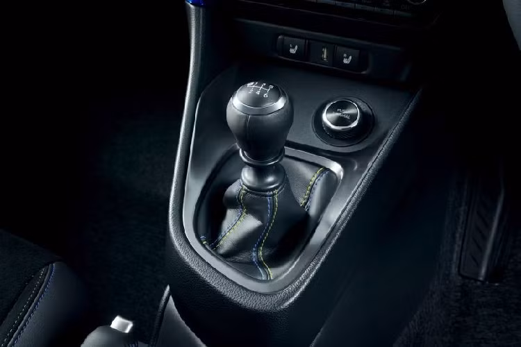 Về giá xe Toyota GR Yaris Morizo Selection 2021 đặc biệt mới này, chi phí mà người dùng cần bỏ ra để để được nâng cấp các bản phần mềm mới nhất chỉ rơi vào khoảng 54.350 Yên, tương đương 11,4 triệu đồng.