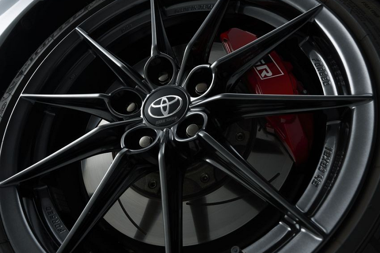 Theo tìm hiểu, Nguyên bản chiếc GR Yaris Morizo Selection được phát triển từ bản hiệu năng cao RZ "High performance". Về cơ bản, RZ "High performance" chính là phiên bản Yaris Rallye và Yaris Circuit pack ở một số thị trường khác. 