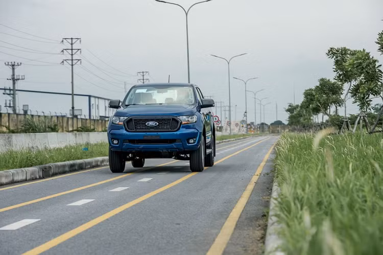 Top 10 điều bạn nên biết về xe bán tải Ford Ranger - Hình 9 Top 10 dieu ban nen biet ve xe ban tai Ford Ranger-Hinh-9