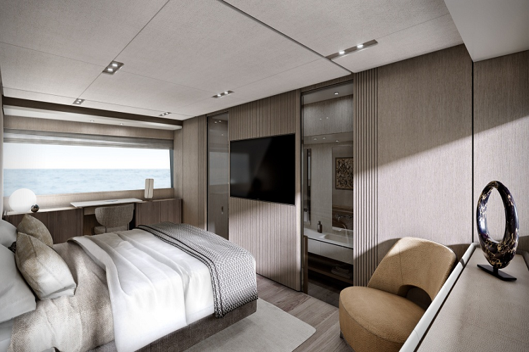 Phòng ngủ cũng có kích thước siêu lớn, với cửa sổ kính rộng mang đến tầm nhìn bao quát ra biển, lớn hơn đáng kể so với các du thuyền cùng phân khúc. Siêu du thuyền cũng được trang bị một quầy bar liên kết với khu vực phòng trưng bày, nơi hành khách có thể trực tiếp xem đầu bếp chuẩn bị bữa ăn.