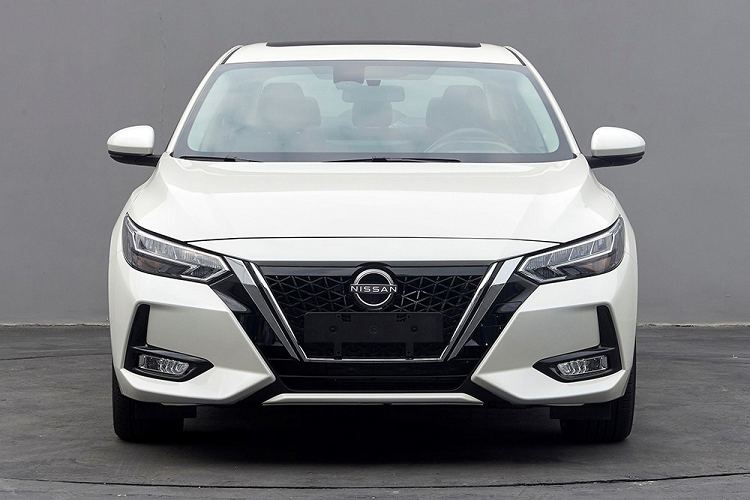 Theo tin đồn, Nissan Sylphy e-Power 2022 mới sẽ chính thức trình làng trong triển lãm Ô tô Thiên Tân 2021, khai mạc vào ngày 29/9 tới đây. Trước thời điểm đó, những thông tin và hình ảnh rò rỉ của Nissan Sylphy e-Power mới đã xuất hiện trên mạng.