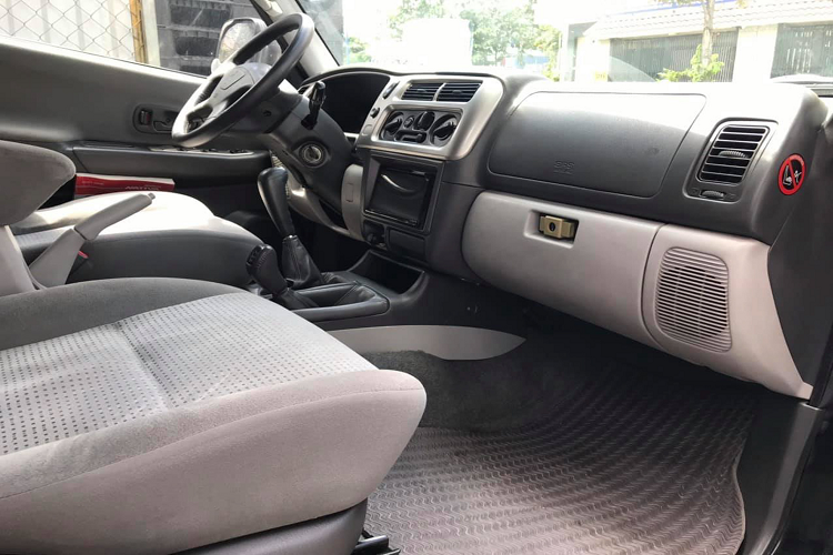 Nhìn chung, Nativa hay Pajero Sport đời cũ là một dòng SUV sử dụng dẫn động động 4 bánh 4WD có khả năng off-road cao, phù hợp để di chuyển trên nhiều địa hình phức tạp.