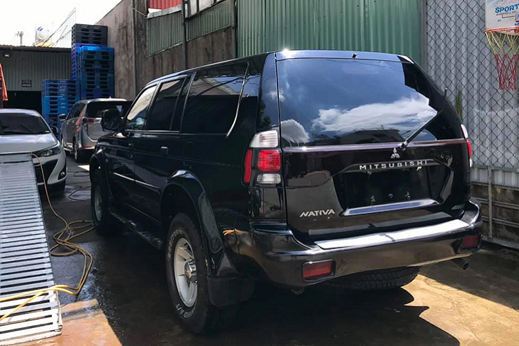 Nhìn chung, dòng xe này chỉ thích hợp dành cho những khách hàng thích chơi hàng độc, yêu thích SUV 2 cầu máy xăng dung tích lớn, đặc biệt là yêu thích thương hiệu xe Mitsubishi, đề cao tiêu chí vận hành bền bỉ và đáng tin cậy.