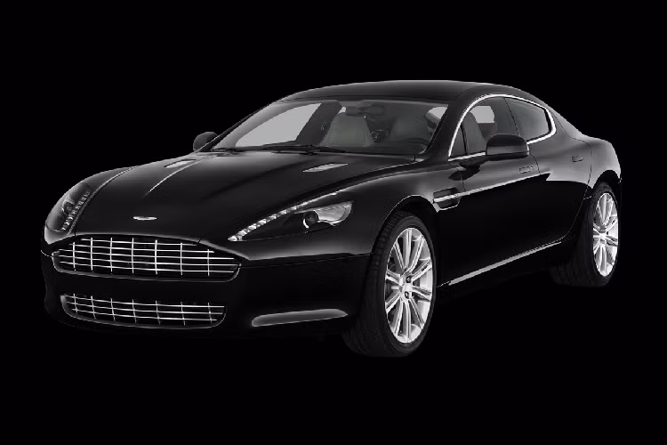 Aston Martin Rapide S của doanh nhân Nghệ An thuộc thế hệ thứ 2, ngoại hình mẫu Coupe 4 cửa hạng sang này có những thay đổi nhỏ ở thiết kế ngoại thất như lưới tản nhiệt, cánh lướt gió nhỏ bằng chất liệu sợi carbon ở cản va trước và đuôi xe cũng được thiết kế lại gợi cảm hơn.