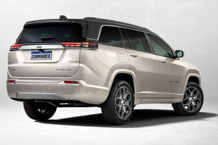 Giá xe Jeep Commander năm 2022 chưa được công bố chính thức, xe sẽ được sản xuất tại nhà máy Stellantis ’Pernambuco ở Brazil và bán ra độc quyền tại khu vực Nam Mỹ.