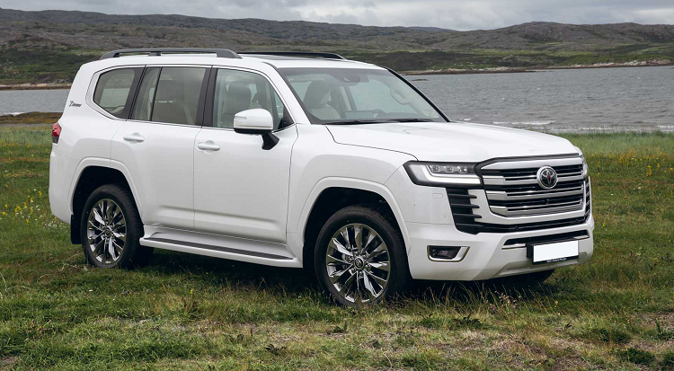 Toyota sap cat giam san luong, Land Cruiser 2022 kho ve Viet Nam?-Hinh-2