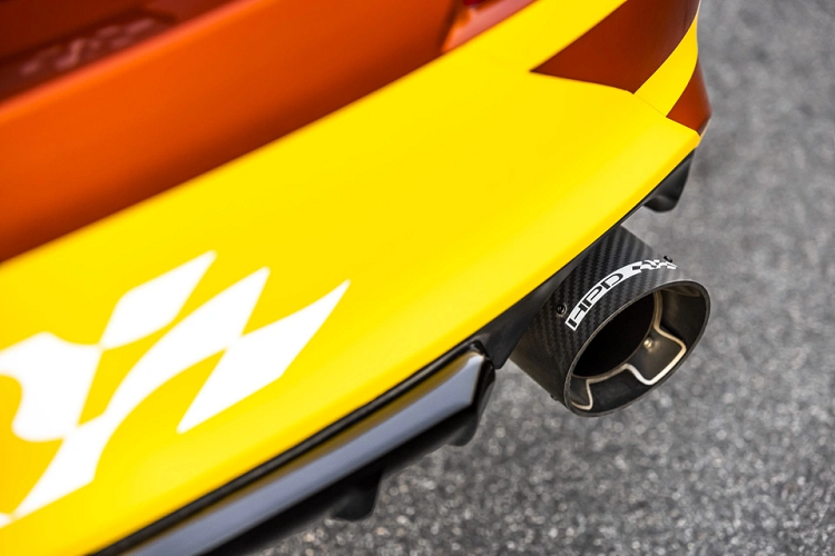 Khác với HPD Civic Si Race Car Prototype, biến thể Team Honda Research West Civic Si Race Car chỉ được sản xuất với số lượng 1 chiếc. Động cơ của xe được nâng cấp bởi Hondata, gồm nhiều chi tiết mới như bộ tản nhiệt lớn, cửa hút thửa riêng, tản nhiệt dầu...