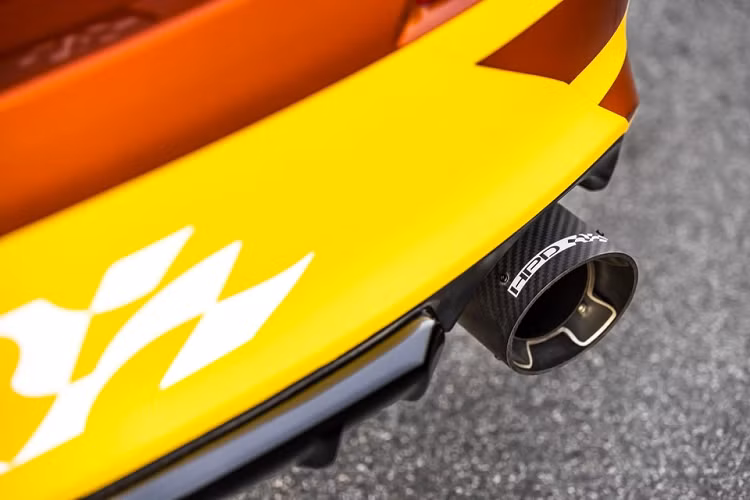 Khác với HPD Civic Si Race Car Prototype, biến thể Team Honda Research West Civic Si Race Car chỉ được sản xuất với số lượng 1 chiếc. Động cơ của xe được nâng cấp bởi Hondata, gồm nhiều chi tiết mới như bộ tản nhiệt lớn, cửa hút thửa riêng, tản nhiệt dầu...