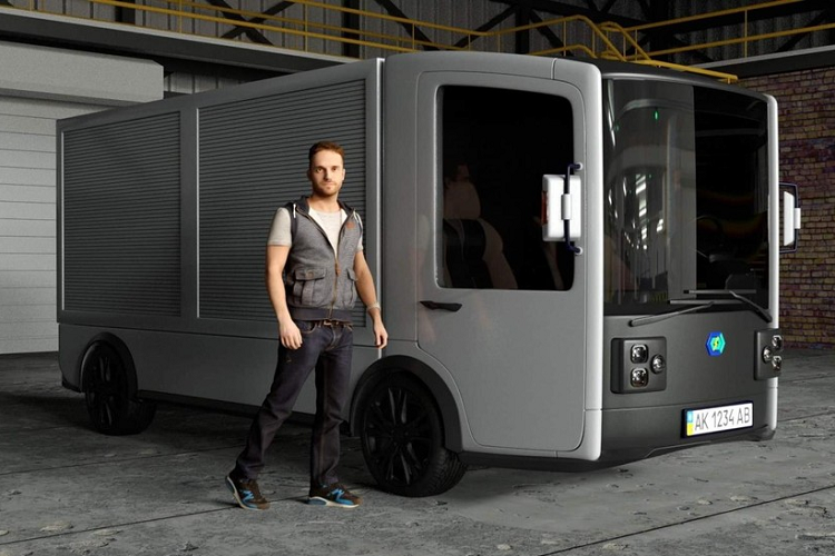 Coolon sẽ cung cấp mẫu LCV với cả cấu hình hệ dẫn động cầu trước và AWD với các mô tơ điện sản sinh 161 mã lực, 250 Nm mô-men xoắn cực đại, cho phép đạt tốc độ tối đa 90 km/h. Các mô-đun pin lithium-sắt-phốt phát sẽ bao gồm nhiều khối 4 kWh, cung cấp phạm vi hoạt động lên đến 300 km.