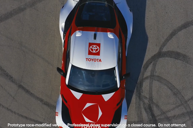 Tất nhiên, TRI không hề tạo ra chiếc Toyota Supra đặc biệt này cho vui, bởi nó thực tế là một phần trong nghiên cứu công nghệ an toàn của họ. “Hàng ngày, có những tai nạn xe chết người xuất phát từ những tình huống khó mà hầu hết các tài xế sẽ cần những kỹ năng phi thường để tránh va chạm,” Gill Pratt, CEO của TRI và CSO tại Toyota Motor Corporation (TMC), cho biết.