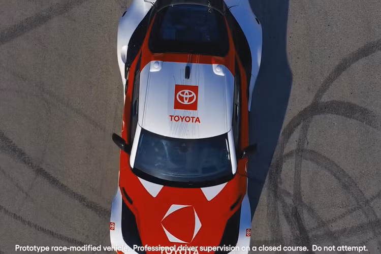 Tất nhiên, TRI không hề tạo ra chiếc Toyota Supra đặc biệt này cho vui, bởi nó thực tế là một phần trong nghiên cứu công nghệ an toàn của họ. “Hàng ngày, có những tai nạn xe chết người xuất phát từ những tình huống khó mà hầu hết các tài xế sẽ cần những kỹ năng phi thường để tránh va chạm,” Gill Pratt, CEO của TRI và CSO tại Toyota Motor Corporation (TMC), cho biết.