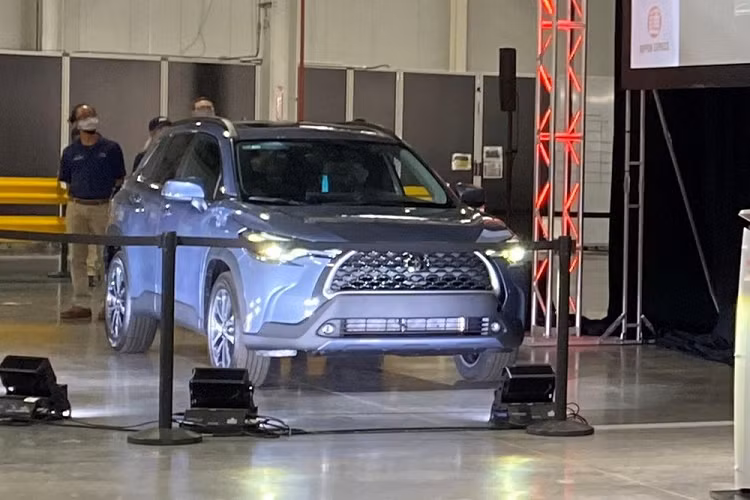 Mazda co the se san xuat SUV moi dua tren Toyota Corolla Cross-Hinh-2