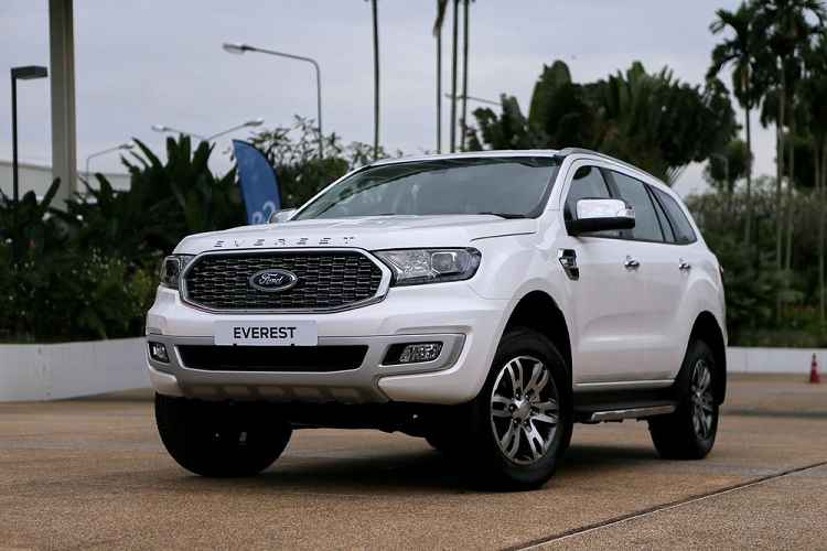 Ford Everest 2021 bat ngo giam toi 50 trieu dong tai dai ly