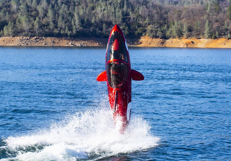 Seabreacher Z - Tau lan co thiet ke va hoat dong nhu ca heo-Hinh-4