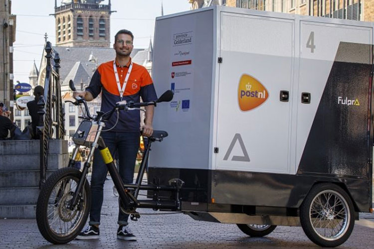 Triển lãm Ô tô Đức (IAA) là nơi nhiều nhà sản xuất trưng bày các sản phẩm mới nhất của họ. Trong đó, một ngành công nghiệp đang tăng mạnh thời gian gần đây đó là các giải pháp xe điện vận tải hàng hóa. Với số lượng đơn hàng các dịch vụ như Amazon ngày một tăng, đây là điều dễ hiểu.