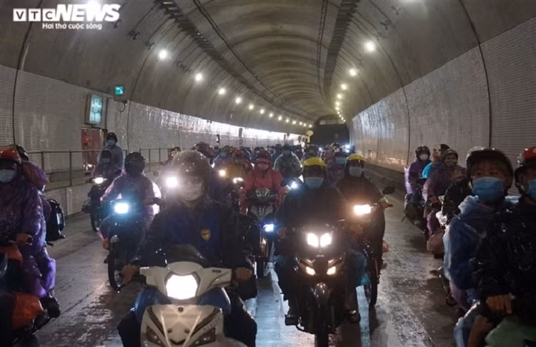 Don nguoi dan ve que: Nhieu tinh bo tri may bay, ho tro tien