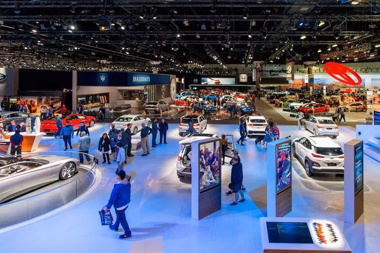 VinFast chi trieu USD trung bay xe tai Los Angeles Auto Show 2021-Hinh-2