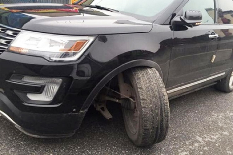 Xe oto co the “rung banh, gay cang” khi dang lan banh?-Hinh-4