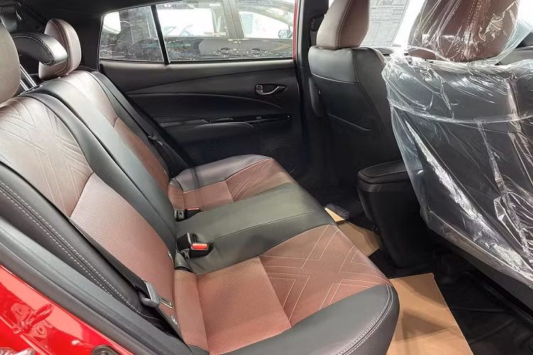 Tại thị trường Thái Lan, gói phụ kiện X-Urban được bán với giá 44.600 Baht (khoảng 30,5 triệu đồng). Trong khi đó, giá xe Toyota Yaris 2021 tại thị trường này dao động từ 549.000 - 684.000 Baht (khoảng 375 - 468 triệu đồng).