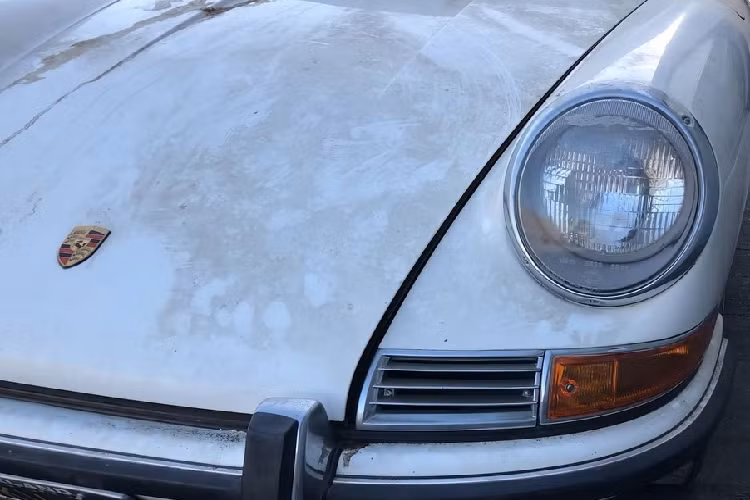 Tất nhiên, không phải mọi chiếc Porsche 911 cổ điển đều có giá trị cực đắt, nhưng những chiếc được sản xuất trong thập niên 1960 thường thu về những khoản tiền lớn khi rao bán trong điều kiện tốt.