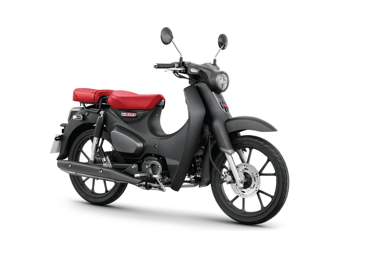 Về trang bị, xe máy Honda Super Cub C125 mới vẫn có sẵn hệ thống chiếu sáng LED, đồng hồ analog kết hợp màn hình LCD kỹ thuật số, khoá thông minh Smart Key.