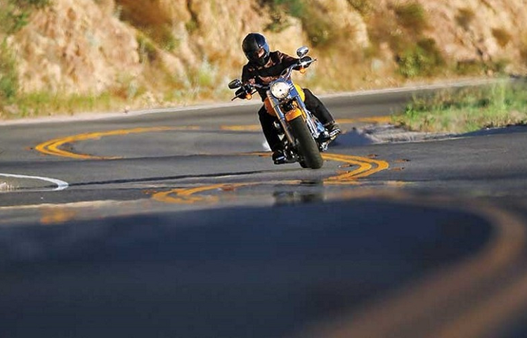 Nang nong anh huong xau nhu the nao toi moto, xe may-Hinh-3