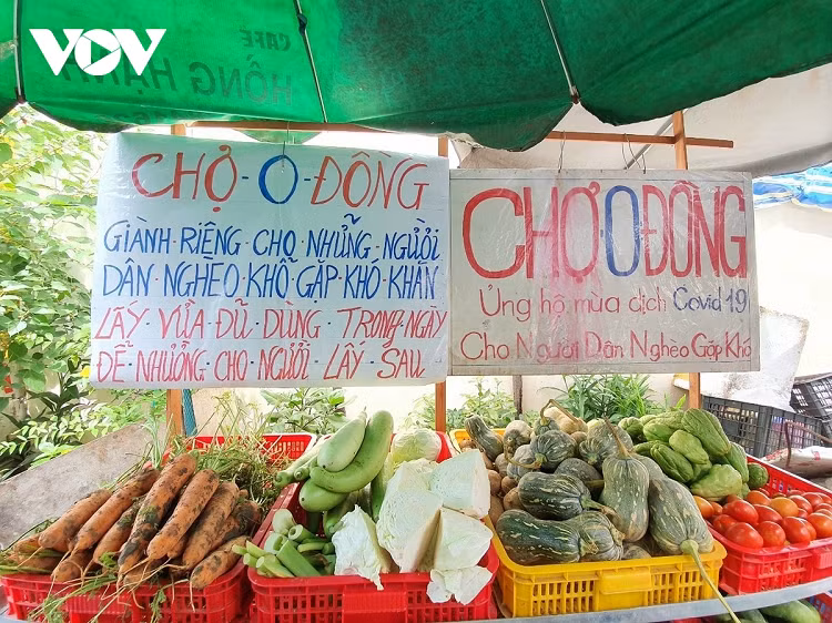 “Cho 0 dong” giup nguoi Can Tho kho khan trong dai dich Covid-19