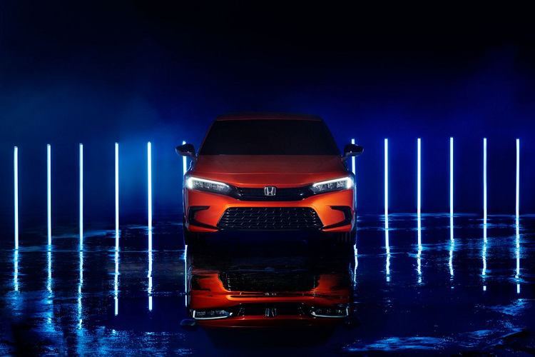 Dự kiến, phong cách thiết kế mới sẽ được áp dụng trước tiên trên Civic phiên bản sedan và sau đó lần lượt tới các phiên bản hatchback, Si hay Type R. Bên cạnh đó, Honda Civic 2022 cũng có thể được trang bị các công nghệ an toàn tân tiến nhất, trong đó có cả hệ thống Honda Sensing như mẫu CR-V ra mắt Việt Nam trong năm 2020.