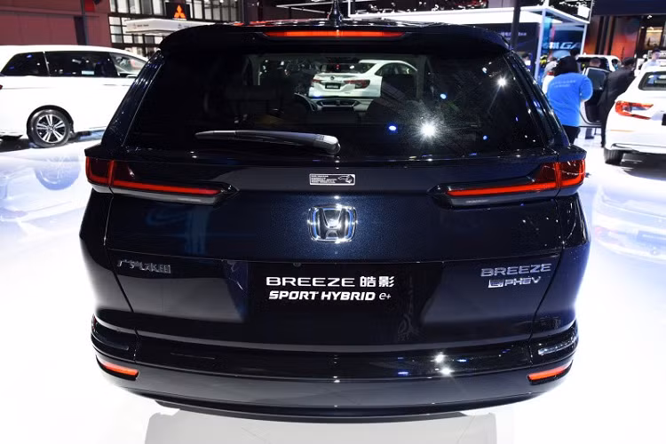 Đáng tiếc là hiện giá xe Honda Breeze e:PHEV 2021 vẫn chưa được công bố. Chỉ biết rằng, xe sẽ được tung ra thị trường Trung Quốc vào nửa cuối năm nay.