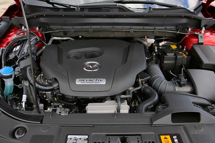 Động cơ diesel dự kiến được giữ lại trong khi các mẫu xe hybrid vẫn trong giai đoạn khai thác. Bên cạnh đó, hệ dẫn động cầu sau và hệ dẫn động bốn bánh dự kiến sẽ được cung cấp cho Mazda6.