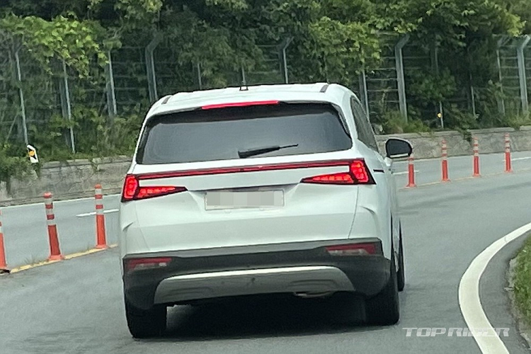 Hiện chưa có thông tin về động cơ của mẫu MPV này. Tuy nhiên, theo tin đồn, xe sẽ có 2 tùy chọn động cơ. Đầu tiên là động cơ xăng 4 xi-lanh, tăng áp, dung tích 1.5L do liên doanh Beijing Hyundai tại Trung Quốc sản xuất, tạo ra công suất tối đa 170 mã lực. Thứ hai là động cơ xăng 4 xi-lanh, tăng áp, dung tích 2.0L do công ty Shandong Hyundai Wia Automobile Engine sản xuất, cho công suất tối đa 236 mã lực.