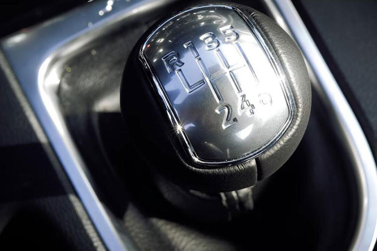 Phiên bản Shelby GT500 cũng chỉ có khả năng sản sinh công suất ở mức 760 mã lực, mô-men xoắn 847,4 Nm. Mẫu Mustang GT Legend Edition có khả năng tăng tốc từ 0 – 96 km/h trong vòng 3,3 giây và có khả năng đạt tốc độ tối đa ở mức 321,87 km/h.