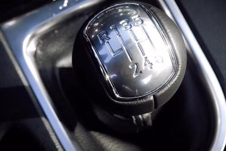 Phiên bản Shelby GT500 cũng chỉ có khả năng sản sinh công suất ở mức 760 mã lực, mô-men xoắn 847,4 Nm. Mẫu Mustang GT Legend Edition có khả năng tăng tốc từ 0 – 96 km/h trong vòng 3,3 giây và có khả năng đạt tốc độ tối đa ở mức 321,87 km/h.