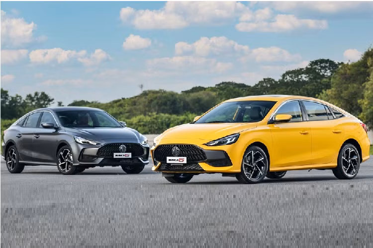 Chưa kịp “nguội” sau khi hàng “hot” Kia K3 2022 được ra mắt vào ngày 24/9 vừa qua, phân khúc sedan hạng C tại Việt Nam lại chuẩn bị sôi động với sự xuất hiện của một nhân tố mới, đó chính là MG5 hoàn toàn mới.