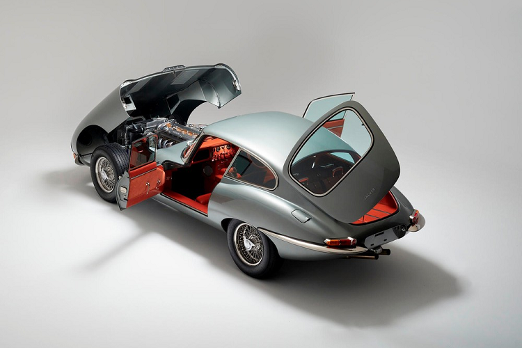 Giờ đây, Helm Motors cũng đang chế tạo những chiếc xe của riêng mình để tỏ lòng tri ân tới E-Type. Có trụ sở ở Anh Quốc, công ty này nổi danh nhờ phục chế Jaguar E-Type Series 1 với công nghệ nâng cấp và nội thất làm thủ công. Helm Motors dự kiến sẽ chỉ chế tạo 20 chiếc, mỗi chiếc mang cấu hình độc nhất theo yêu cầu của khách hàng. Mỗi chiếc sẽ giữ lại ít nhất 30% khung vỏ liền mảnh gia cố thép của E-Type nguyên bản.