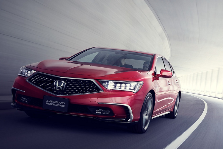 Ngoại hình của xe không khác biệt nhiều so với phiên bản ra mắt năm 2018. Bên trong cản trước có đèn màu xanh lam, biểu thị cho "động cơ xanh". Mâm xe bằng nhôm có thiết kế mới để phần biệt với bản tiêu chuẩn.