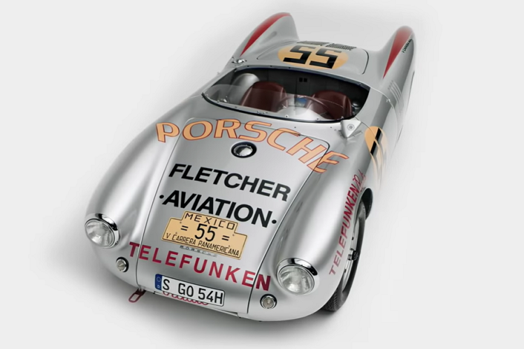 Khối Động cơ boxer 4 xi-lanh nằm dưới nắp động cơ có hai trục cam trên mỗi trục xi-lanh và sản sinh công suất 110 mã lực, giúp 550 Spyder đạt tốc độ tối đa 220 km/h. 