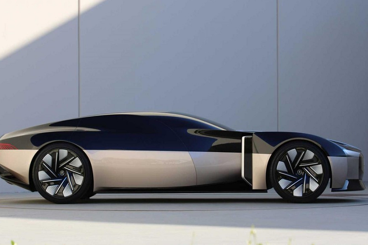 Thương hiệu xe sang Lincoln của Mỹ không cung cấp thông tin gì về hệ truyền động của mẫu concept này, nhưng có lưu ý rằng Anniversary Concept “không phải để bán”.