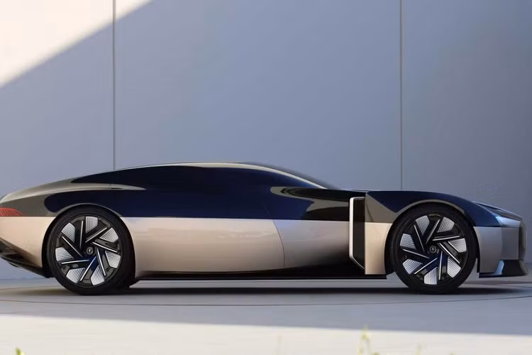 Thương hiệu xe sang Lincoln của Mỹ không cung cấp thông tin gì về hệ truyền động của mẫu concept này, nhưng có lưu ý rằng Anniversary Concept “không phải để bán”.