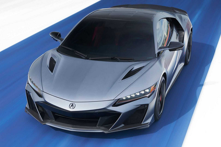 Mức giá của Honda NSX Type S tại Nhật Bản đã bao gồm thuế tiêu thụ đặc biệt 10%. Hãng chỉ sản xuất giới hạn 350 chiếc NSX Type S (hiện chỉ còn 349 chiếc, trừ chiếc đã bán đấu giá), trong đó chỉ có 30 chiếc dành cho thị trường Nhật Bản và 300 chiếc dành cho thị trường Mỹ.