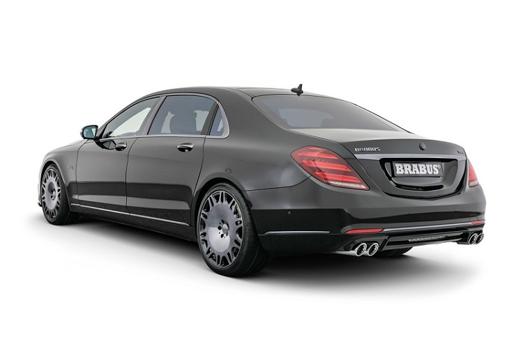 Giá xe Mercedes-Maybach S650 độ Brabus được rao bán với mức khởi điểm là 640.000 USD (khoảng 14,6 tỷ đồng). Tuy nhiên, mức giá có thể còn cao hơn nữa trong trường hợp khách hàng muốn lựa chọn gói thiết kế cá nhân hóa hay sửa đổi thông số kỹ thuật theo ý muốn.