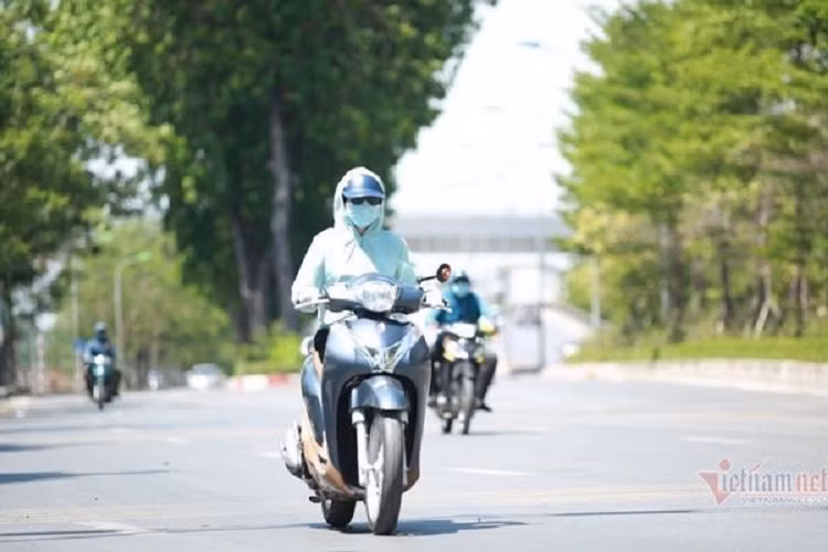 Du bao thoi tiet 21/7, Ha Noi ngay nang, chieu co luc mua rao