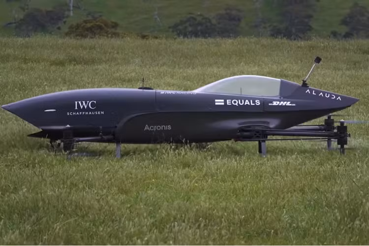 Các cuộc đua Airspeeder sẽ được công bố trong vài tuần tới, sau khi các bài kiểm tra cuối cùng trước mùa giải được hoàn thành. Sau đó, Alauda sẽ bắt đầu tiến hành phân phối Mk3 cho các đội.