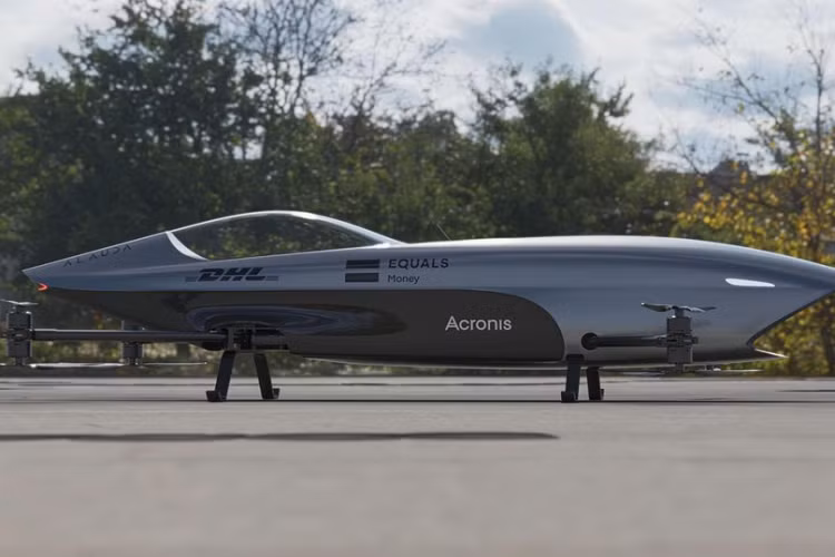 Alauda hi vọng sẽ chế tạo phiên bản ôtô bay Airspeeder có người lái cho các cuộc đua năm 2022, một khi các công nghệ được sử dụng trong mẫu hiện tại được thử nghiệm thành công trên đường đua.