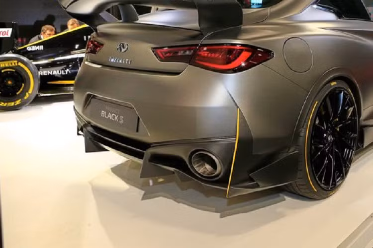 Nước đi này được cho là đúng đắn bởi vì thị trường SUV/crossover hiện đang phát triển mạnh trong khi những mẫu sedan, coupe hiệu suất không còn được ưa chuộng nhiều nữa.