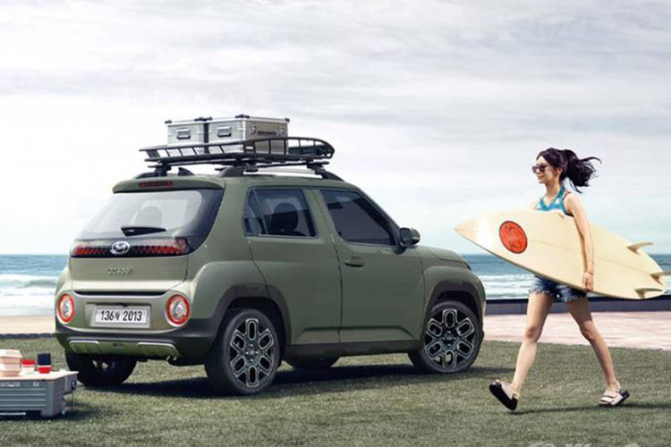 Theo đó, Hyundai Casper 2022 ở thị trường Hàn Quốc được chia thành 6 bản trang bị. Đầu tiên là 3 bản Smart, Modern và Inspiration dùng động cơ hút khí tự nhiên với giá bán dao động từ 13,85 - 18,7 triệu Won (khoảng 269 - 363 triệu đồng). Trong khi đó, giá bán của 3 bản Active dùng động cơ tăng áp sẽ dao động từ 14,8 - 19,6 triệu Won (288 - 381 triệu đồng).