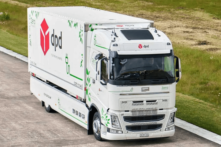 Xe tai dien lap ky luc the gioi - chay toi 1.099 km/lan sac