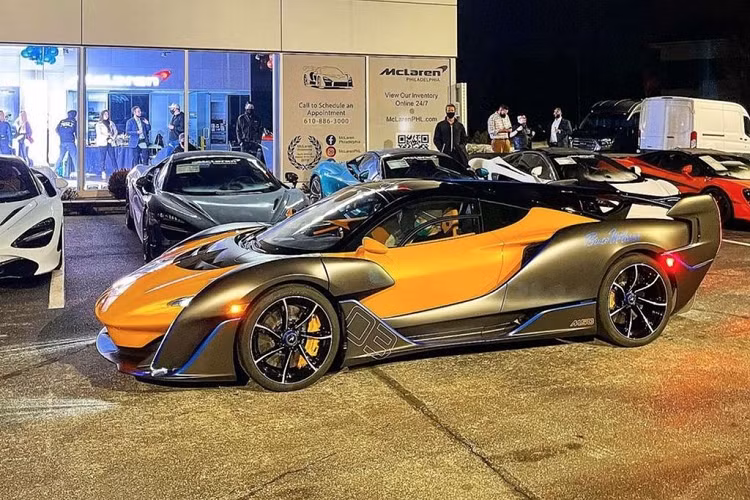 Một trong những điểm đáng chú ý của cực phẩm McLaren Sabre chính là ở việc người dùng hoàn toàn có thể tham gia vào quá trình thiết kế và sản xuất của xe. Việc này được thực hiện thông qua các buổi chạy thử của xe ở trường đua Thermal Club Private Race Track. Tất cả phản hồi, ý kiến của khách hàng sẽ được McLaren thu thập và phân tích, sau đó điều chỉnh lại dựa theo mức độ phù hợp thực tế.