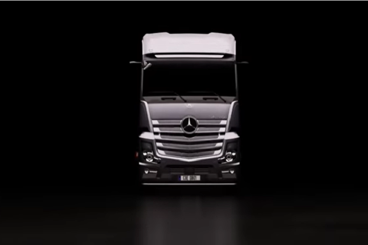 Chiếc motorhome này đã được giới thiệu lần đầu vào mùa thu năm ngoái, và nó sẽ xuất hiện trước công chúng tại Düsseldorf Caravan Salon năm nay, mở cửa vào ngày 27/8 tới. Trước mắt, nhà sản xuất vẫn chưa công bố giá và thời điểm bán cụ thể.